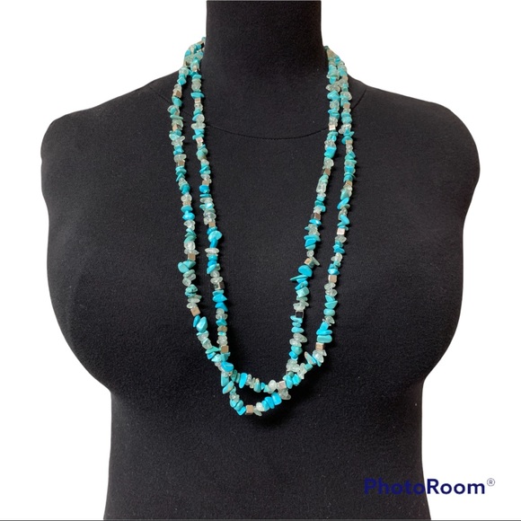 Costume jewelry turquoise necklace - Picture 1 of 5